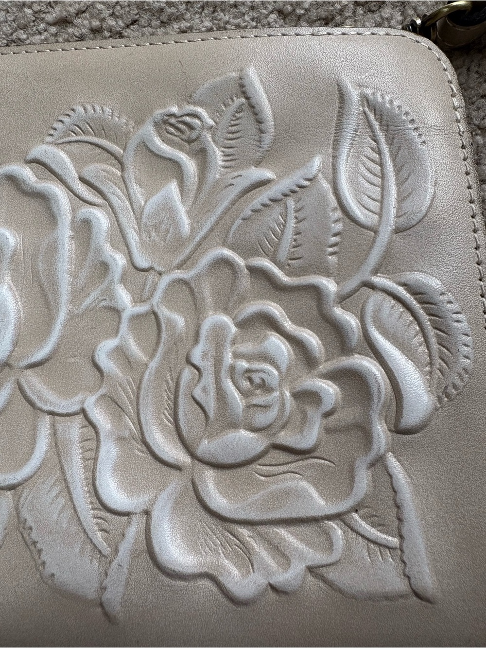 Patricia Nash Cream Embossed Floral Leather Crossbody with Chain Accent - Picture 3 of 9